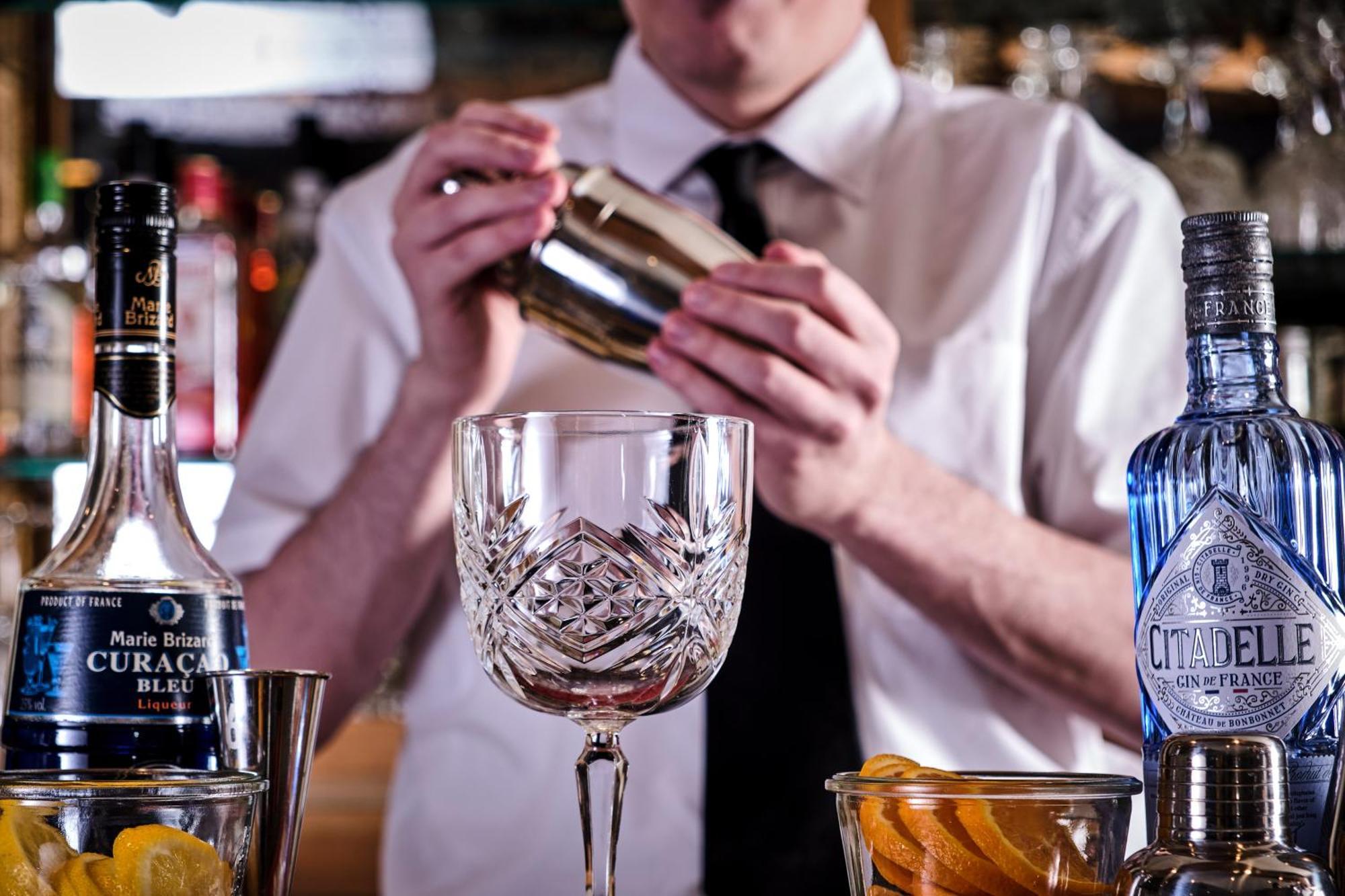 Hotel Restaurant Crystal Ерстен Екстер'єр фото