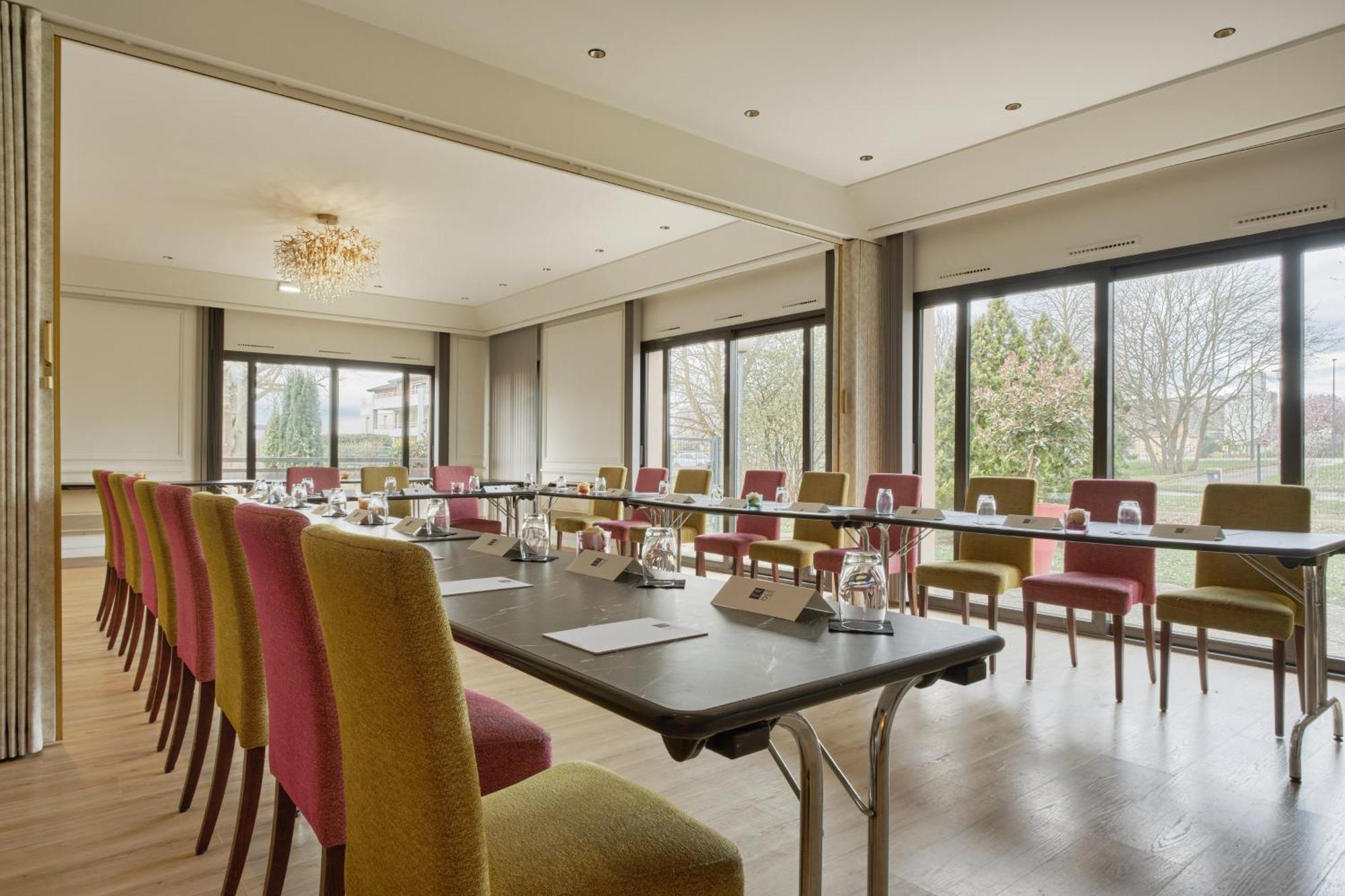 Hotel Restaurant Crystal Ерстен Екстер'єр фото