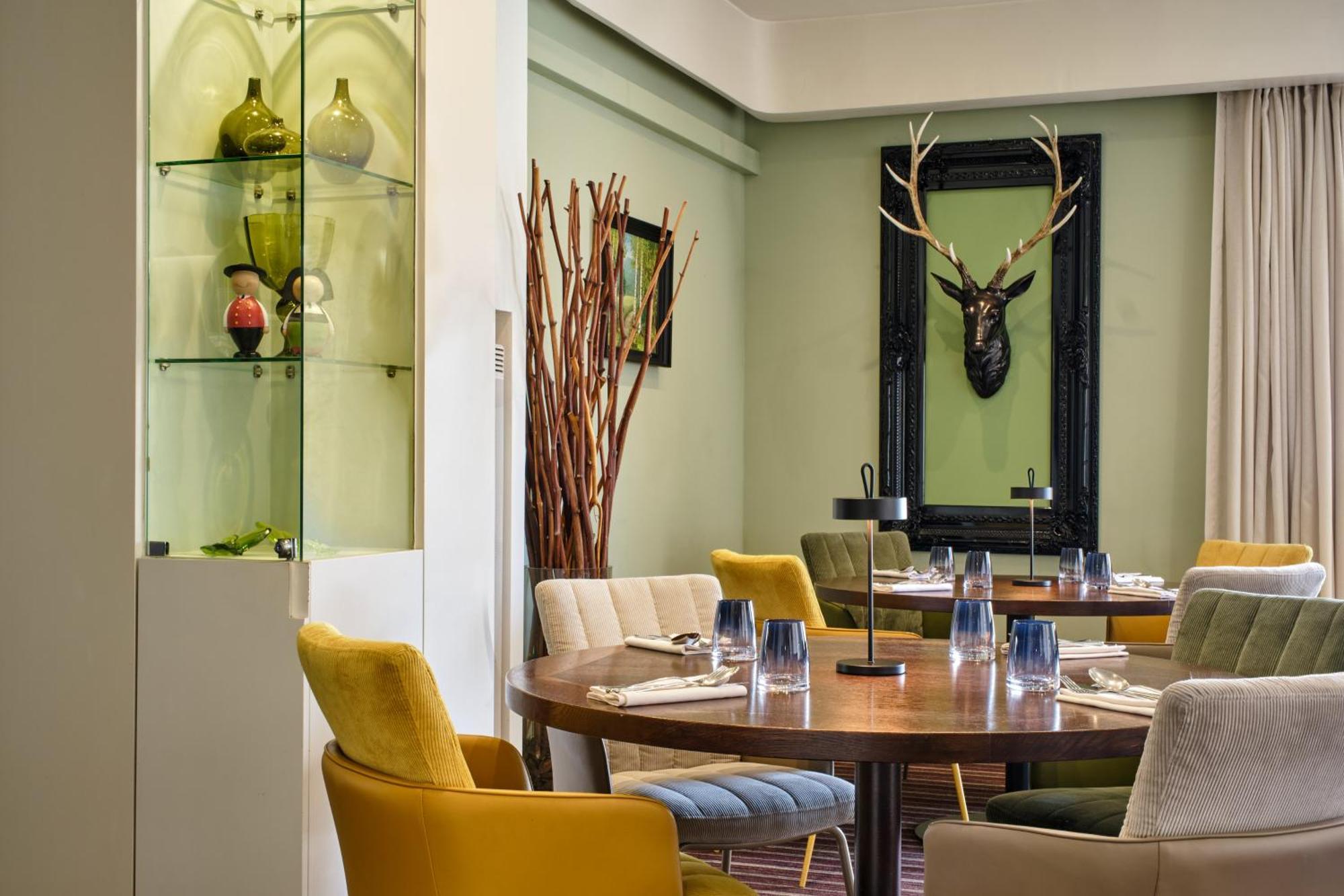 Hotel Restaurant Crystal Ерстен Екстер'єр фото